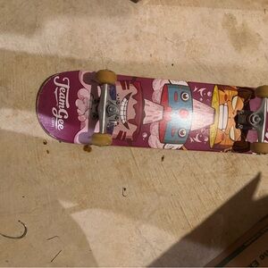 TeamGee Cartoon Skateboard w/cover